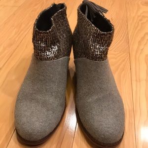 Toms booties size 8.5